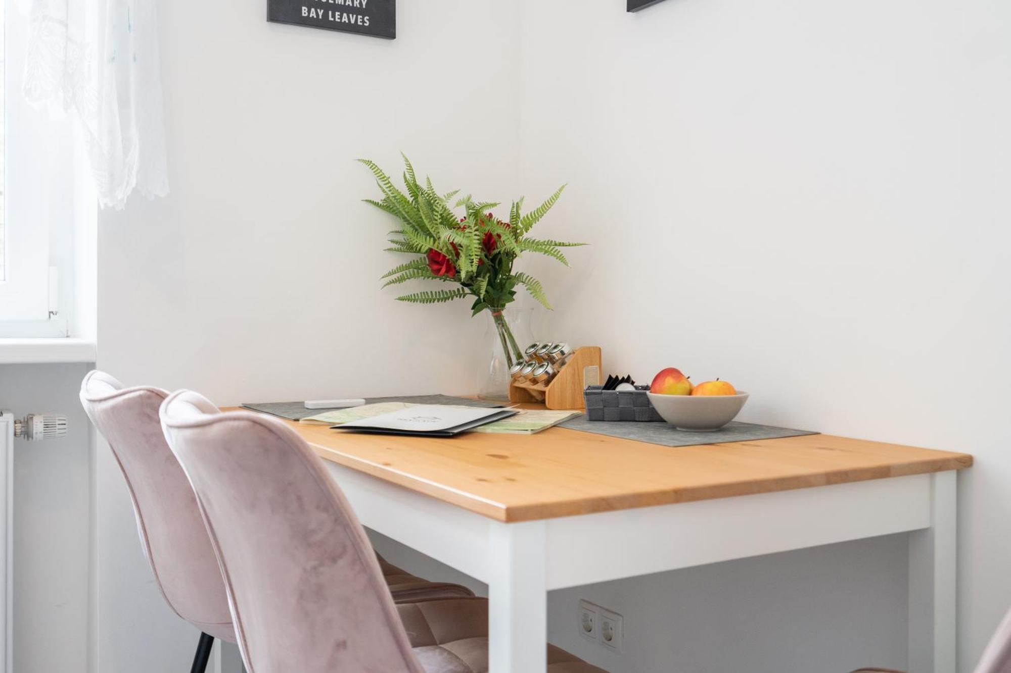 Revliving Primus Und Secundus - Garten - Netflix - - Nespresso *