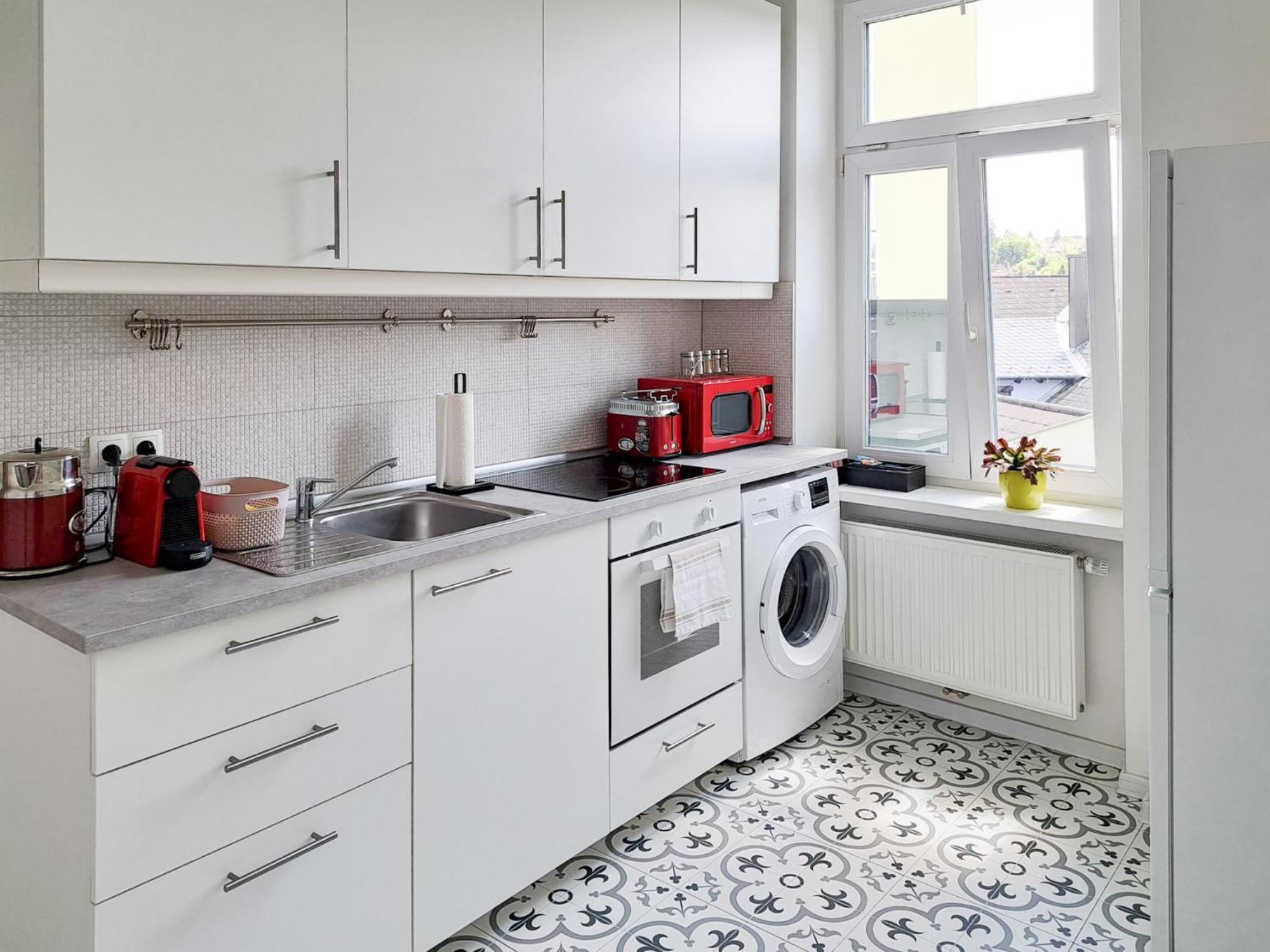 Revliving Primus Und Secundus - Garten - Netflix - - Nespresso Apartment