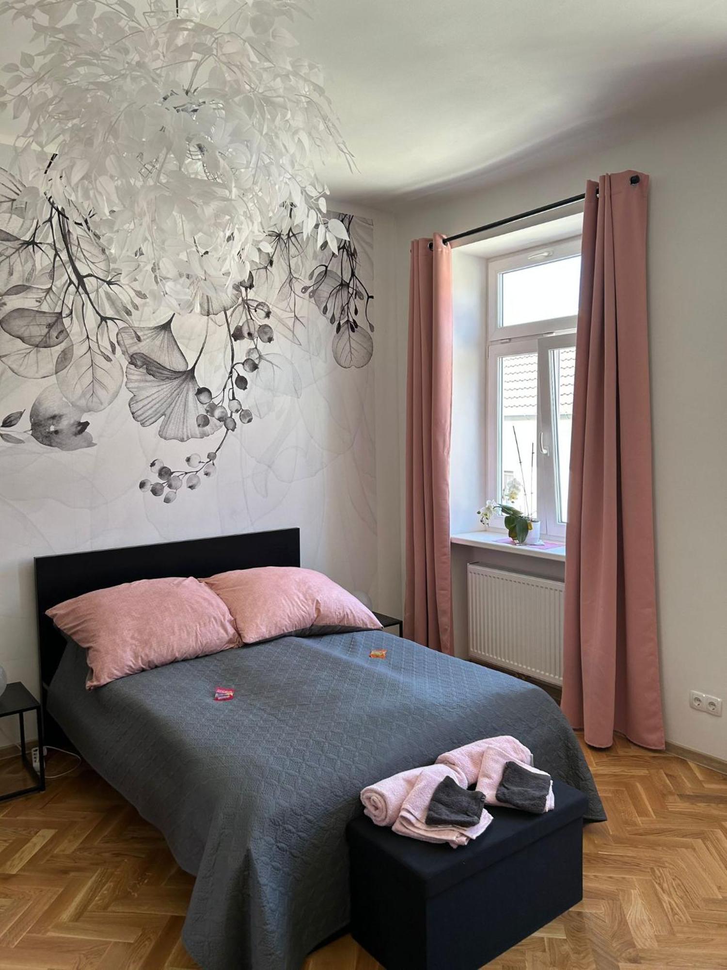 Revliving Primus Und Secundus - Garten - Netflix - - Nespresso